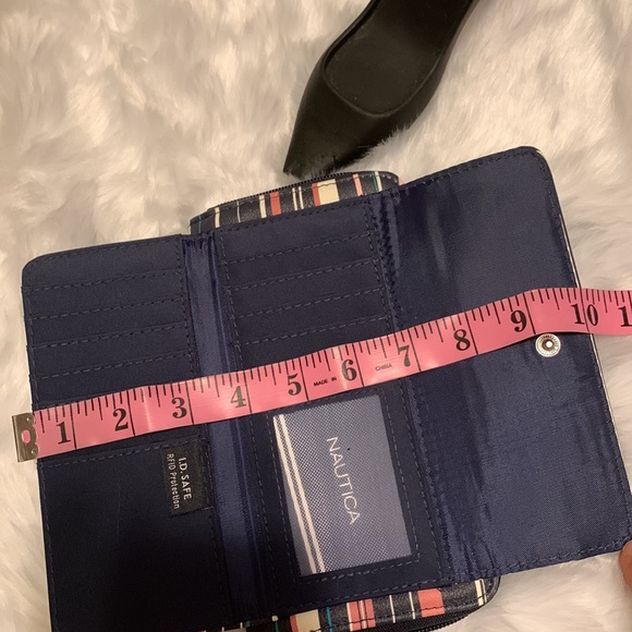 NAUTICA Brown ribbon stripe Money Manager clutch wallet like new (162) - Picture 10 of 13